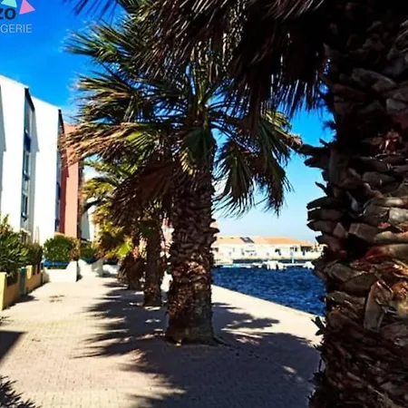 Une Pause Pres Des Sidrieres *